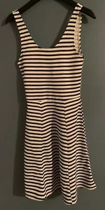Divided (H&M) Kleid Größe 0 - Bild 1 von 3