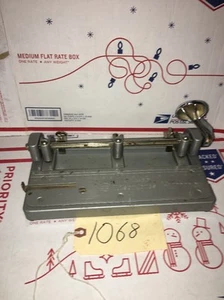 Vintage Wilson-Jones Co Improved Hummer 3 Hole Punch - Office Supplies - Picture 1 of 12