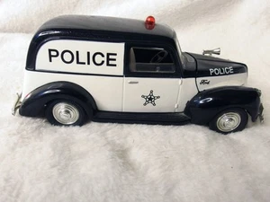 Vintage Liberty Classics 1940 Ford Police Car Die-Cast 1:25 Coin Bank ๐จ LIMITED - Picture 1 of 15