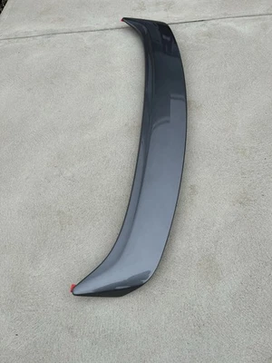 Alerón tapa trasera Nissan Sentra 2013-2019, 999J1-LZ000 Foto 1 de 4