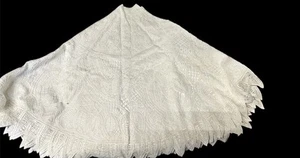 All Over Battenburg Lace Christmas Holiday Tree Skirt White Elegant Good Cond - Picture 1 of 5