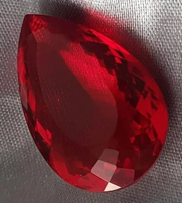 Pedra preciosa solta impecável formato de pera natural topázio vermelho certificado brasileiro 1000 quilates - Imagem 1 de 4