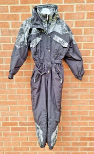Trespass Black /Grey SKI/ Snowboard Suit  SIZE UK SMALL UNISEX V.G Condition. - Picture 1 of 11