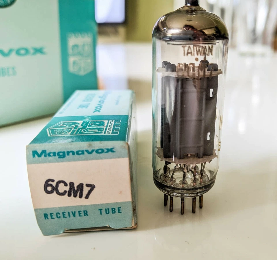 Tubo Magnavox 6CU5 NUEVO EN CAJA *Envío rápido. 2 disponibles* Foto 1 de 1