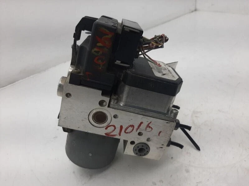 2006-2008 Lincoln Town Car Crown Vic Grand Marquis ABS Anti Lock Assembly - Image 1 of 3