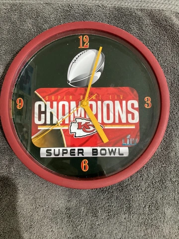 KANSAS CITY WALL CLOCK SUPER BOWL LIV MAHOMES FIRST*  RUNS GREAT SEE PHOTOS Cover