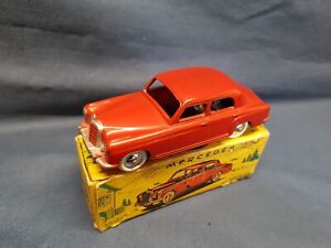 CIJ (FRANCE) 1950'S 1.43 MERCEDES BENZ 220 SALOON RED SUPERB NEAR MINT BOXED