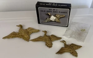 3 Messing Enten Wandtafeln Nr 5640 Vögel im Flug Vintage Wandbehang Hütte Sm - Bild 1 von 15