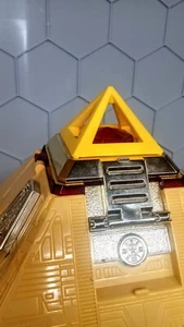 1996 Power Rangers Zeo Pyramidas Repro Yellow Top/Cap - Picture 1 of 3
