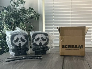 Cinemark Scream VI Ghostface 6,5" Beverage Buddies Capacità 32 oz - Set di 2 - Foto 1 di 7