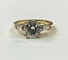 18K Gold Tone Ring Size 5 1 4 With 75 Mm Round Brilliant Cut Zircon And 2 Baguette