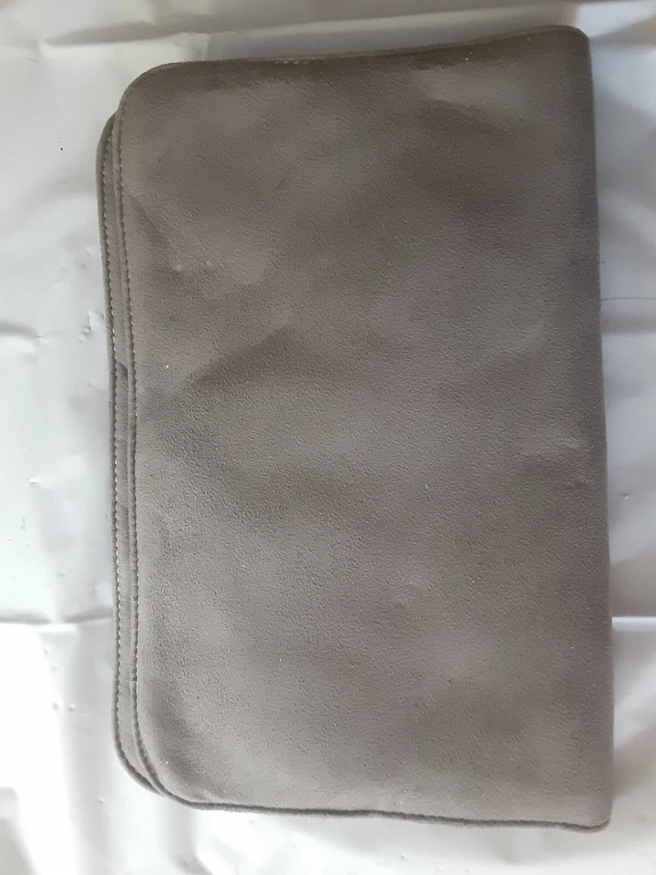 Moshi Muse 10" tablet Sleeve Case Microfiber Gray Suede Flap for electronics - Image 1 of 4