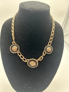 Gargantilla de lujo de diseñador de cadena gruesa de metal dorado con cabeza de león de Zara - Imagen 1 de 4