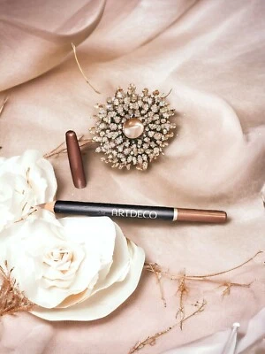 Artdeco Kaja Eyeliner Augenkonturenstift 20  braun Smokey Eyes Cat Eyes Kosmetik - Bild 1 von 4