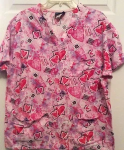 Comfy Cotton Scrubs Scrub Top Size Large Breast Cancer Ribbon Hearts - Picture 1 of 3