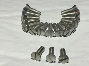 Cubierta de distribución y tornillos de engrasador Harley RL y Servi Cam OEM # 047 y 045 1934-36 Cad EE. UU. - Imagen 1 de 3