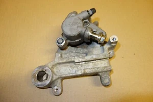 Pinza de freno trasera suzuki ts125r ts 125r tsr125 1993 dañada con montaje de suspensión - Imagen 1 de 6