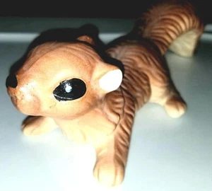 Red Squirrel Decoration. Ceramic. - Picture 1 of 7