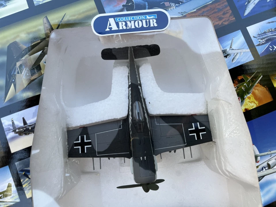 FRANKLIN MINT FW-190  FOCKY-WULF LUFTWAFFE, "B11B222" 1:48. - Image 1 of 4