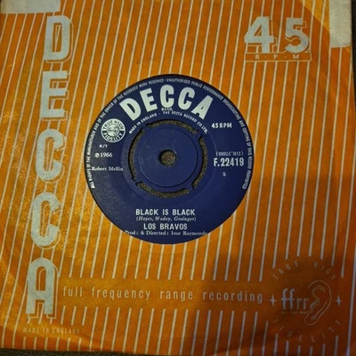 Los Bravos - Black is Black - 7" Vinyl Single - VG+/VG+ - Free UK Postage  - Image 1 of 2