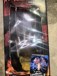 NECA 39763 - Nightmare on Elm Street 3: Dream Warriors – Freddy Krueger's Glove - Picture 1 of 6