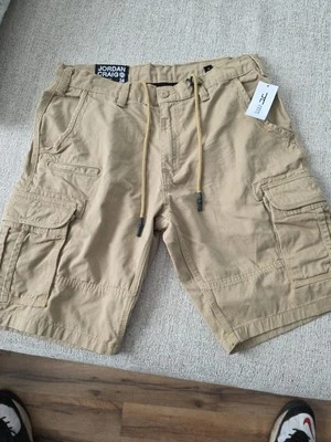 Jordan Craig Cargo Corto Caqui 42 Nuevo con Etiquetas Se vende por $58 Foto 1 de 4