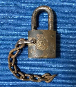 Candado de latón del Departamento de Artillería del Ejército SIN LLAVE Gabinete Corbin De colección Militar - Imagen 1 de 3