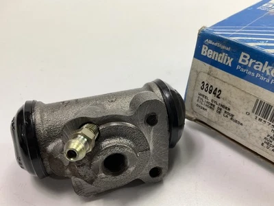 Bendix 33942 Rear Left Drum Brake Wheel Cylinder For 1987 Toyota Camry - Image 1 of 3
