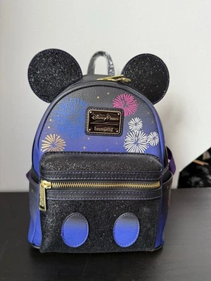 Loungefly Disney Mickey Mouse Mainattraction 12 Feuerwerk Disney Parks Rucksack - Bild 1 von 3