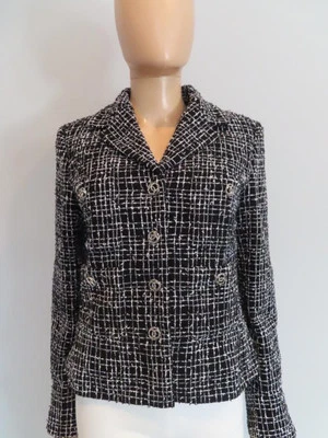 Blazer/Chaqueta Chanel 23B Negro/Blanco Cristal Botones Tweed F 40/US 8 Foto 1 de 4