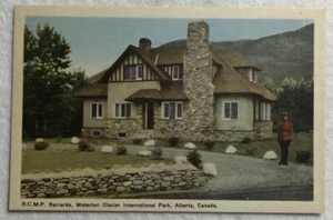 R.C.M.P. Barracks Waterton Glacier International Park, Alberta, Canada. PC (F1) - Imagen 1 de 2