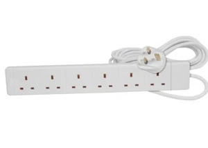 PRO ELEC PELB1526 6 Gang Extension Lead White, 2m - Imagen 1 de 4