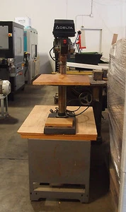 Delta 11-990 Table Top Drill Press (Woodworking Machinery) - Picture 1 of 4