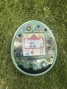 Tamagotchi On Magic Green Bandai modello 42830 2018. Funziona! Reset! Slot Clean Batt - Foto 1 di 3