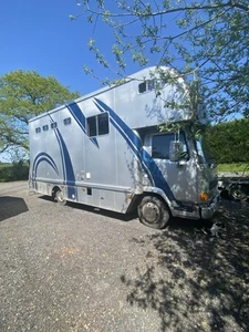 Leyland Daf 7.5 Ton Horsebox. MOT. Until August 2026 !Stalled For 3 With Living. - Picture 1 of 19