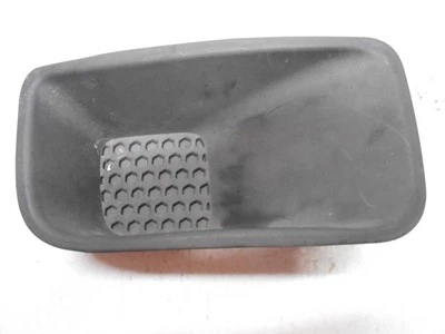 Крышка противотуманной фары для правостороннего пассажира 2005 Chevrolet Aveo мигающая - Изображение 1 из 4