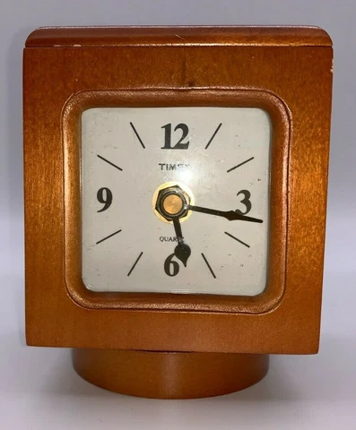 VTG Rotating Photo Cube frame with Timex Clock reddish brown wood swivel NIB? Cover