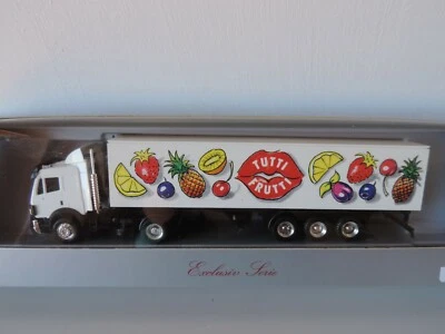 Herpa/Albedo?? H0 1:87 Tir MB con rimorchio Tutti Frutti - Immagine 1 di 2