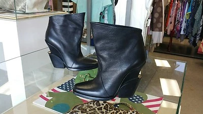 PRECIOSA Bota Theory Cuero Negro 'Elerie Aova' Tacón Niveles Talla US 8 / EU 38 Foto 1 de 4