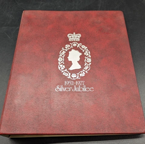 (7095) 1952-1977 SILVER JUBILEE MNH & USED COLLECTION IN ALBUM Cover