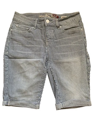 Faded Glory Womens Bermuda Shorts Size 4 Blue & White Stripe Size 4 - Image 1 of 4