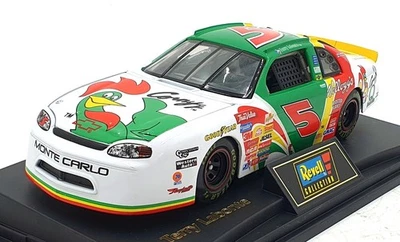 Revell 1/24 Scale 3930 - Chevrolet #5 Kelloggs - Terry Labonte - Image 1 of 4