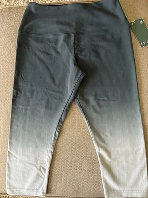NUEVO CON ETIQUETAS Leggings Lysse Dip Dye Para Mujer Gris Blanco Ombre Capri Mezcla de Algodón Grandes Foto 1 de 4