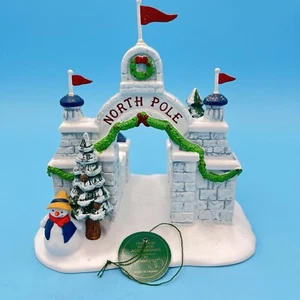 Department 56 Village North Pole Series Accessory "North Pole Gate" #56324 VTG - Picture 1 of 9