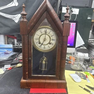 Jerome & Co Gothic Clock From 19 Th Century - Picture 1 of 6