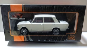 IXO 1:18 AUTO DIE CAST  FIAT 124 1970 BIANCO     ART  18CMC205OP.24 - Foto 1 di 5