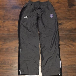 Pantalones deportivos de viaje grises negros talla M Holy Cross Crusaders NCAA Adidas Team - Imagen 1 de 6