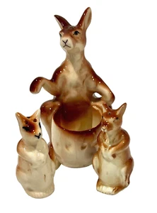 Vintage Japan Kangaroo Mom Twin Joey Baby Salt & Pepper Shakers Kitschy Ceramic - Picture 1 of 9