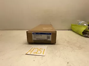 NUEVO Kit de eslabones de puntera de suspensión trasera Ford DB5Z-5A972-K OEM - Imagen 1 de 3