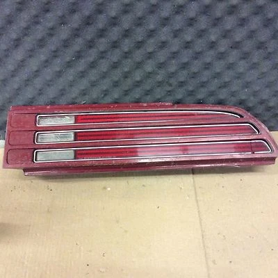 Lanterna traseira direita Pontiac Firebird TRANS AM 74 75 76 77 78 - Imagem 1 de 3